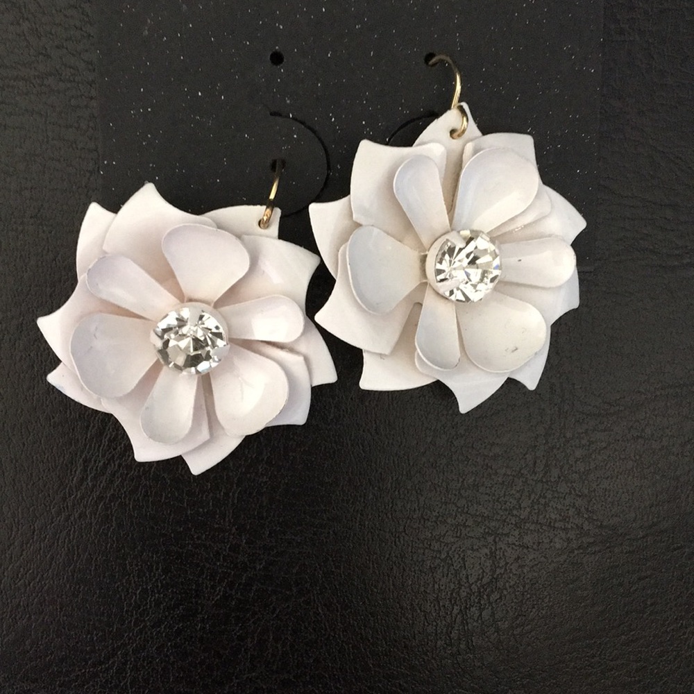 New Badgley Mischka Drop 3 D Floral Earrings w cry
